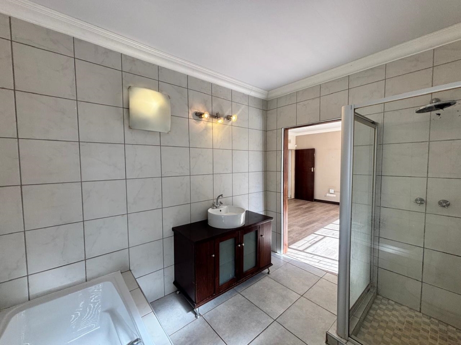 4 Bedroom Property for Sale in Wilkoppies North West